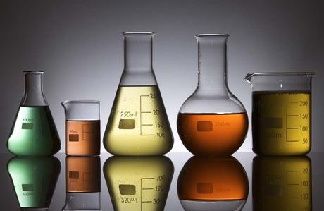 Mililitros (ml) vs. Milímetros Cúbicos (mm³): Entendiendo la Diferencia y sus Conversiones