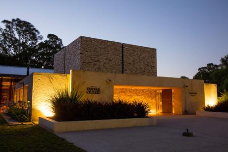 Trapiche recibe al verano con propuestas gastronómicas y más bodega trapiche 2024 verano costa atlantica viñedo sota y pampa vino argentina