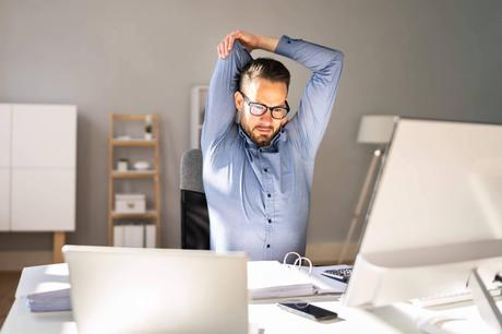 Aprender a mantener una buena higiene postural en el trabajo con los programas de WellWo Aprender a mantener una buena higiene postural en el trabajo con los programas de WellWo