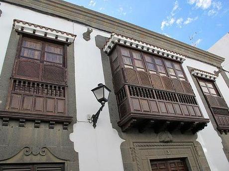 BARRIO DE VEGUETA. LAS PALMAS DE GRAN CANARIA Detalle de Balcones