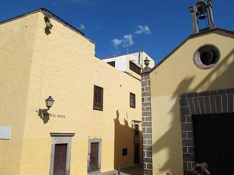 BARRIO DE VEGUETA. LAS PALMAS DE GRAN CANARIA Ermita del Espiritu Santo y Calle Espiritu Santo