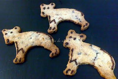 Galletas de nueces y dátiles con chocolate
