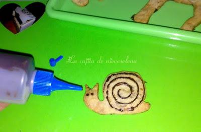 Galletas de nueces y dátiles con chocolate