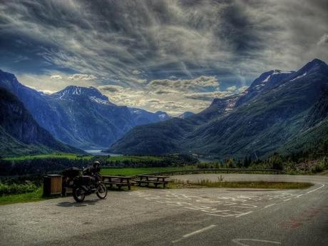 LA MUGRE CELTIBÉRICA: UN EXTRAÑO SUEÑO.......