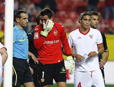 Actualidad Sevillista: Sevilla FC 2 Vs Valencia CF 1.Un quiero y no puedo.