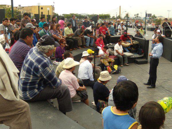 Feria Ibros para todos realizado en el parque Chabuca Granda