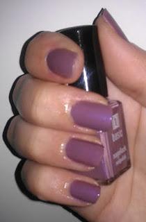 Esmalte rosa-malva de Basic