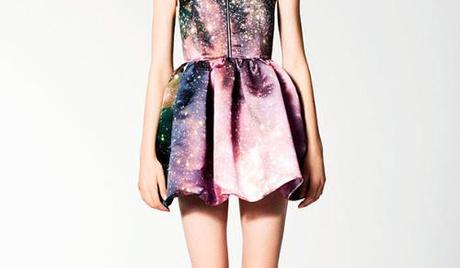 Tendencia Galaxy Print