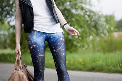 Tendencia Galaxy Print