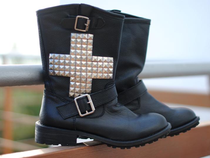 Biker boots