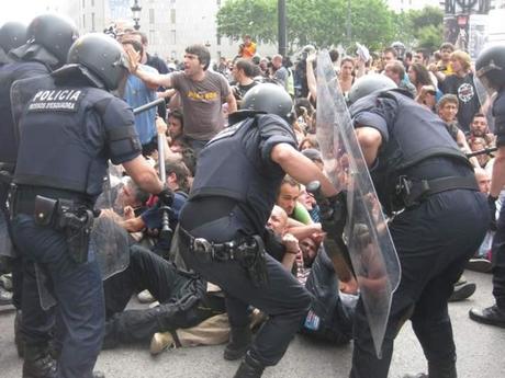 Como no pensamos, perdemos. Golpe al estado de bienestar. Como no pensamos, perdemos. Golpe al estado de bienestar.