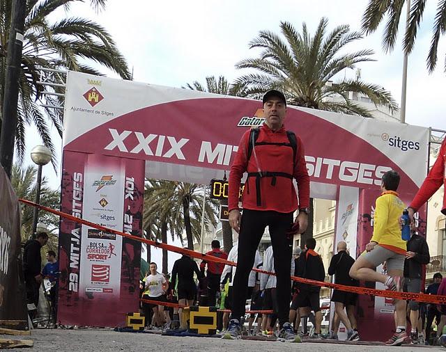 Good News..!! 30 km improvisados en la Mitja Marató de Sitges.... One Step Beyond...