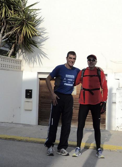 Good News..!! 30 km improvisados en la Mitja Marató de Sitges.... One Step Beyond...