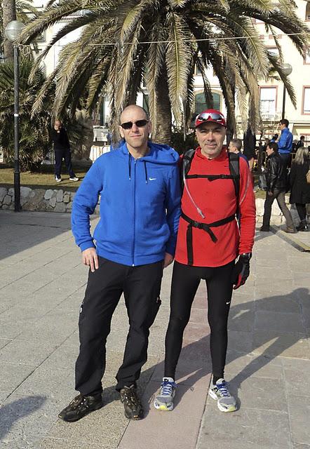Good News..!! 30 km improvisados en la Mitja Marató de Sitges.... One Step Beyond...