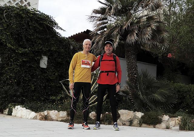 Good News..!! 30 km improvisados en la Mitja Marató de Sitges.... One Step Beyond...