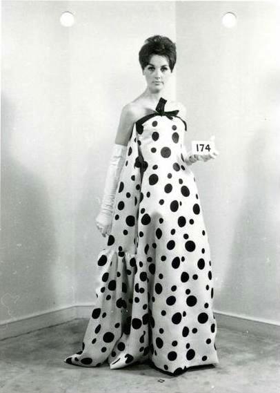 ARE POLKA DOTS PART OF FASHION? ARE POLKA DOTS PART OF FASHION?