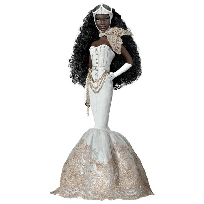 Barbie® Charmaine vestida por el diseñador Byron Lars