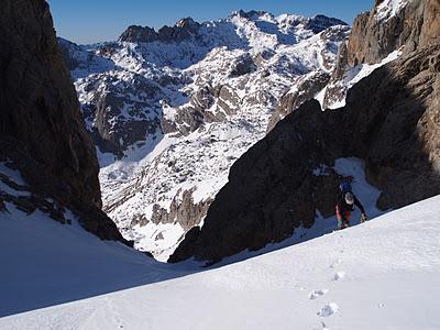 torre de las coteras rojas, invernal