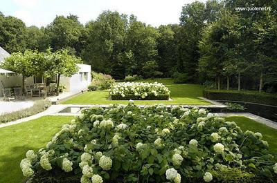 Jardines de villa y arquitectura interior