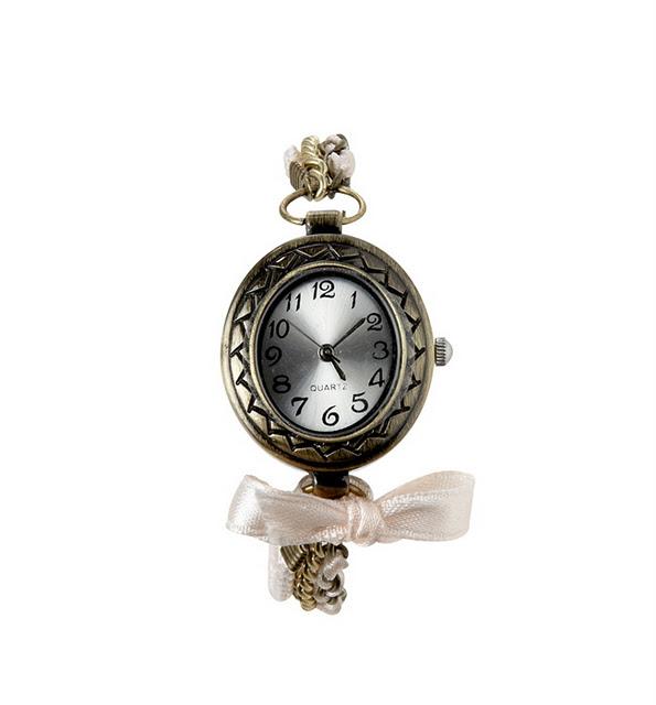 Se acabaron las fiestas es hora de madrugar..para no perder la hora Relojes de Promod