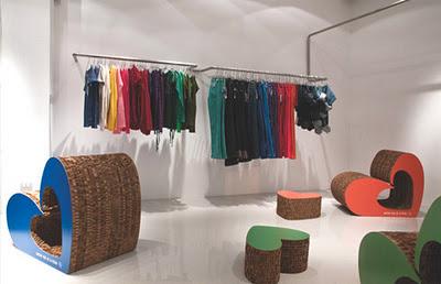 Muebles de cartón Agatha Ruiz de la Prada