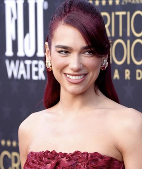 Maquillajes y peinados de los Critics Choice Awards y Emmy 2024. Maquillajes y peinados de los Critics Choice Awards y Emmy 2024.