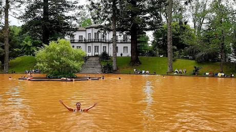 AZORES:  FURNAS Y LOS BAÑOS TERMALES EN ILHA SAO MIGUEL