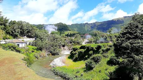 AZORES:  FURNAS Y LOS BAÑOS TERMALES EN ILHA SAO MIGUEL