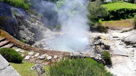 AZORES:  FURNAS Y LOS BAÑOS TERMALES EN ILHA SAO MIGUEL