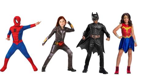 Descubre los mejores disfraces de carnaval originales para grupos de adolescentes