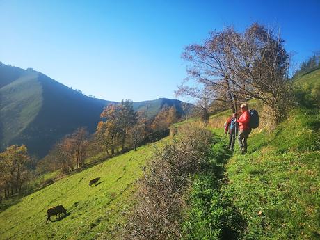 Dolmen de Merillés desde Tuña