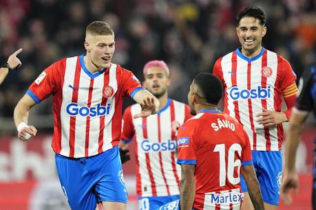 Crónica Girona FC 5 - Sevilla FC 1 Crónica Girona FC 5 - Sevilla FC 1