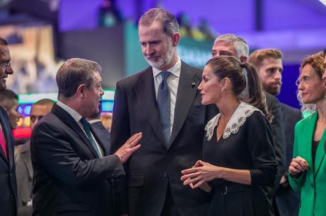 Los Reyes inauguran la 44 edición de Fitur, protagonizada por la sostenibilidad y la responsabilidad ambiental