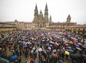 Ante crisis pellets, marea humana toma Santiago defensa mar”.