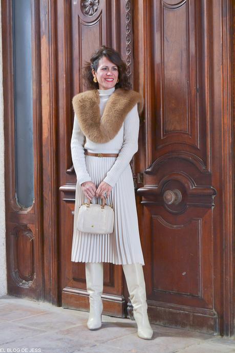 WHITE & CAMEL WHITE & CAMEL