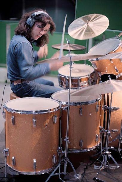 Efemérides del Rock y Heavy Metal: Que pasó un 04 de Febrero