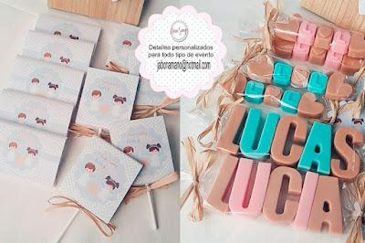 Detalles bautizo jabones chocolatinas piruletas