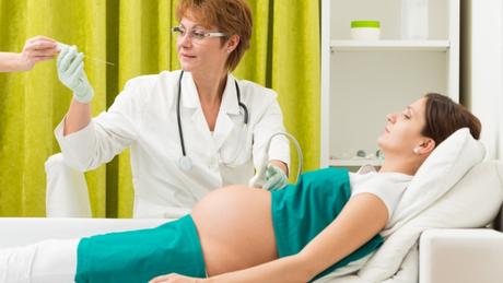 Amniocentesis: Procedimiento seguro y preciso para el diagnóstico prenatal Amniocentesis: Procedimiento seguro y preciso para el diagnóstico prenatal