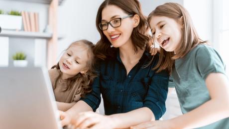 Día de Internet Seguro: Consejos y herramientas para que nuestros hijos naveguen de forma segura en la red