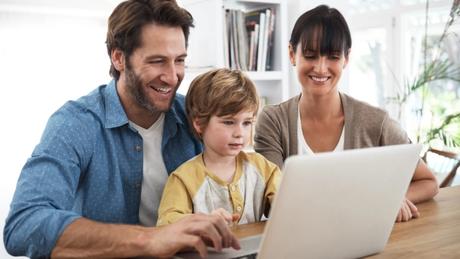 Día de Internet Seguro: Consejos y herramientas para que nuestros hijos naveguen de forma segura en la red