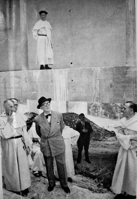 El monje de la boina