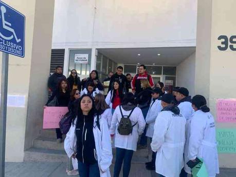 Peritos realizan paro a nivel estatal exigiendo mejores condiciones laborales