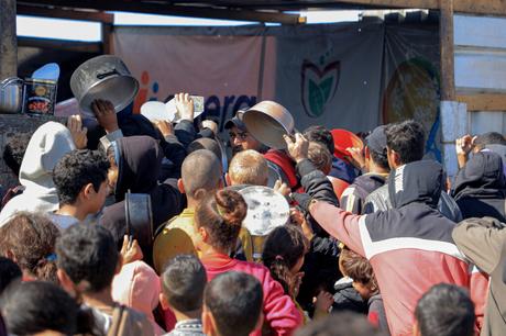 La AP pide a EEUU que detenga la «locura israelí» que podría desembocar en la entrada en Rafá