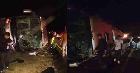 Autobus Omnibus termina volcando en la carretera 57; varios heridos