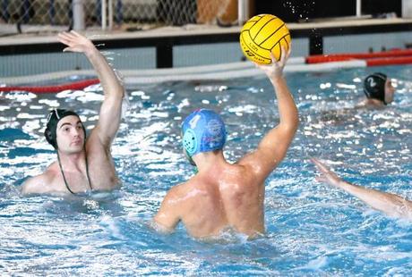 EL FONDO DE BANCO DEJA SIN PREMIO EN MADRID A LOS CHICOS DEL CLUB WATERPOLO DOS HERMANAS PQS