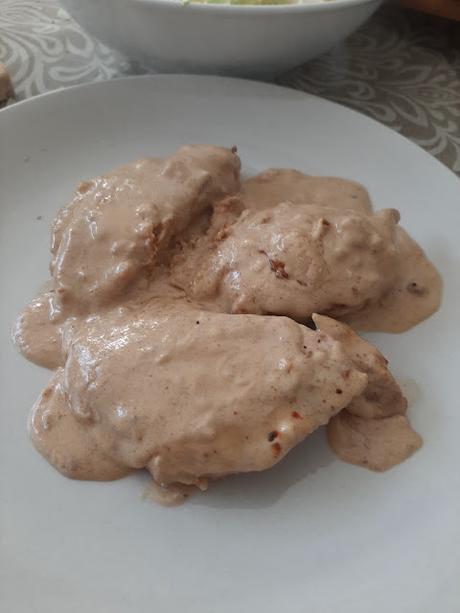 SOLOMILLO DE CERDO EN SALSA DE ALMENDRAS RAPIDA