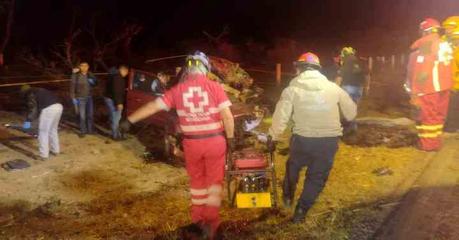 Fatal accidente en la entrada a la planta BMW deja dos personas muertas y prensadas