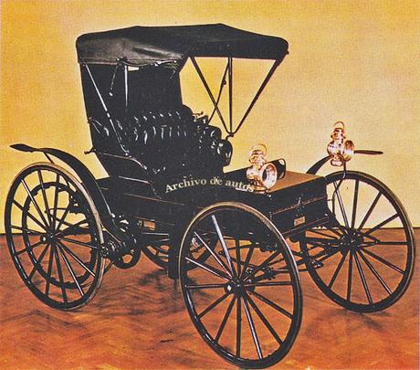 Holsman, un carruaje sin caballos fabricado a principios del siglo XX