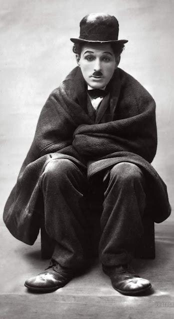 Charlie Rivel, caracterizado como Charles Chaplin, 'Charlot'