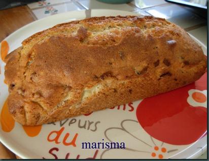 Plum cake de arándanos, nueces y avellanas